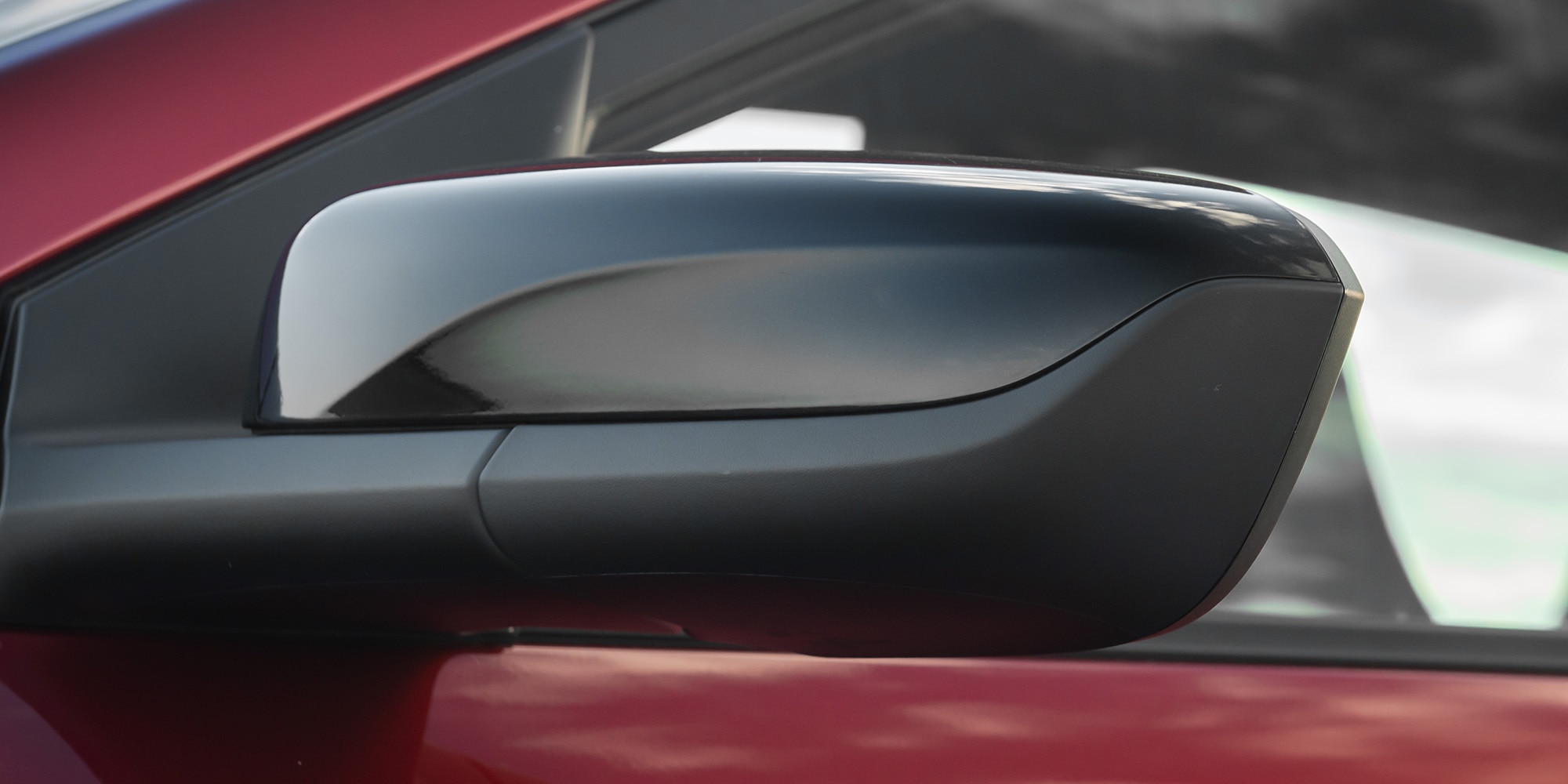 Espejo retrovisor lateral del Chevrolet Onix Turbo 2026