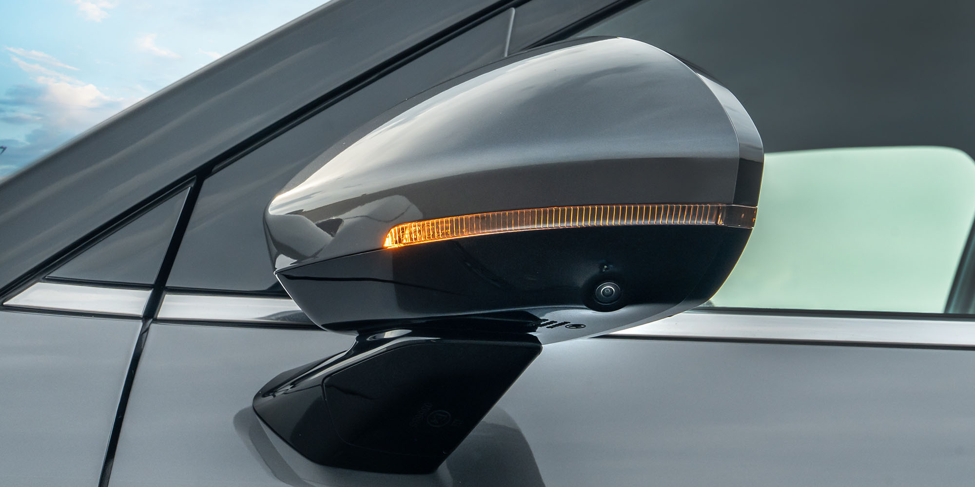 Espejo lateral con luz direccional Captiva EV